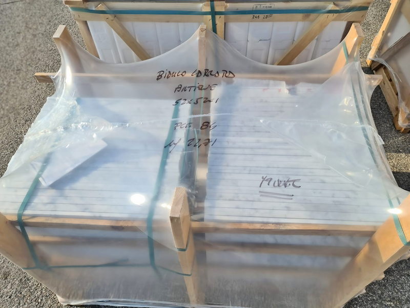 Natursteinfliesen Lieferung