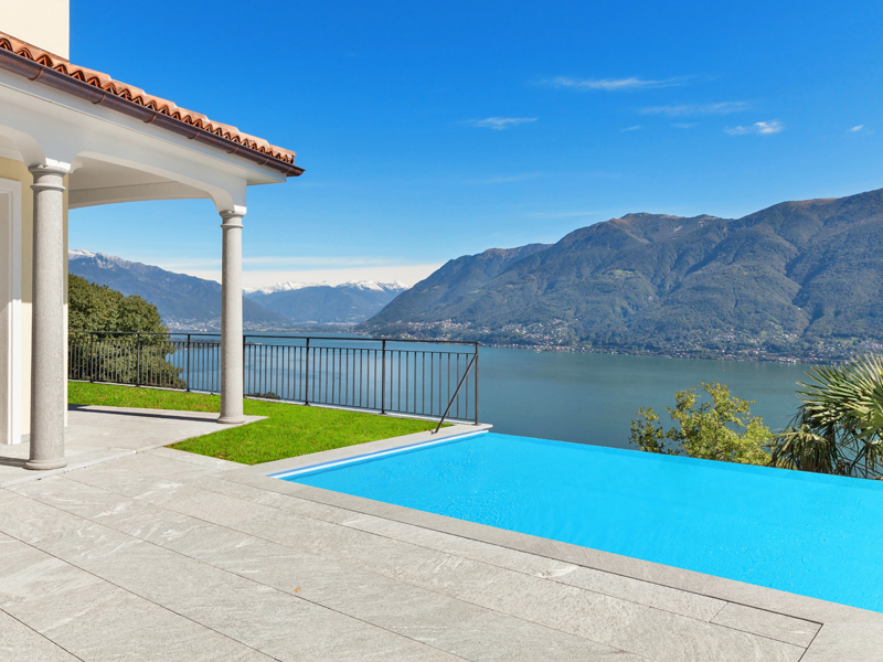 Poolplatten & Umrandung aus Hartgestein