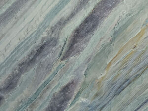 Diese Steinfliesen sind in verschiedenen Formaten und Oberflächen lieferbar.